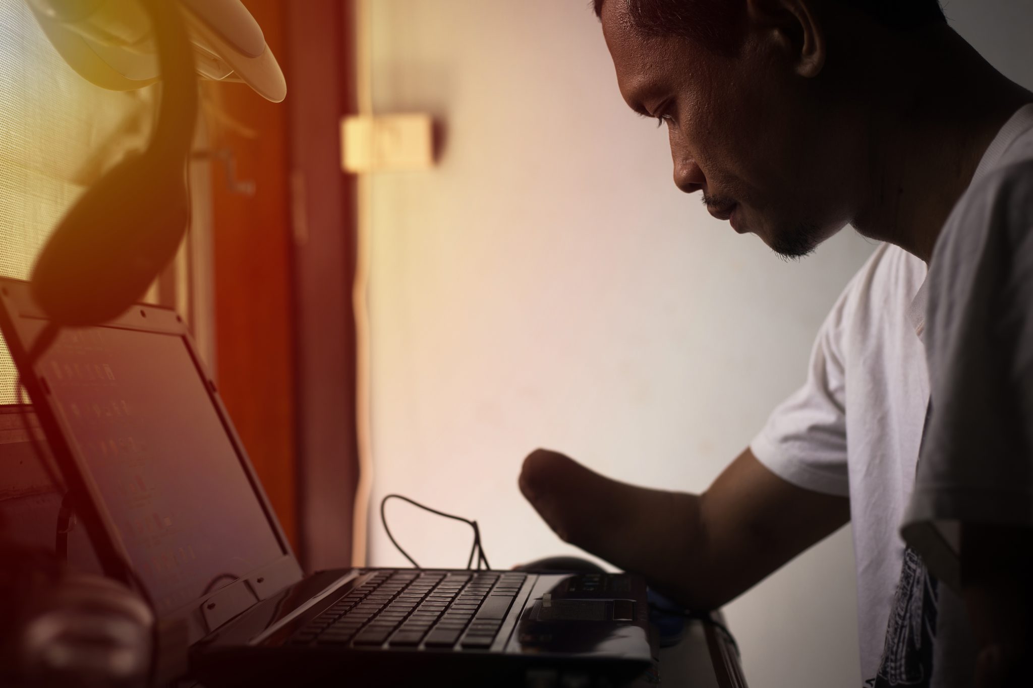 Person with a physical disability using a computer